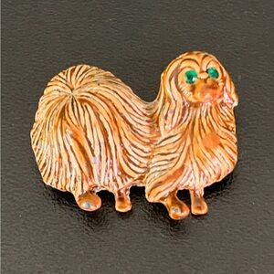 Vintage Gerry's Enamel Pekingese Dog Brooch With Green Rhinestone